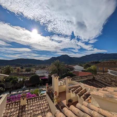 Casa Rosa Alcalalí